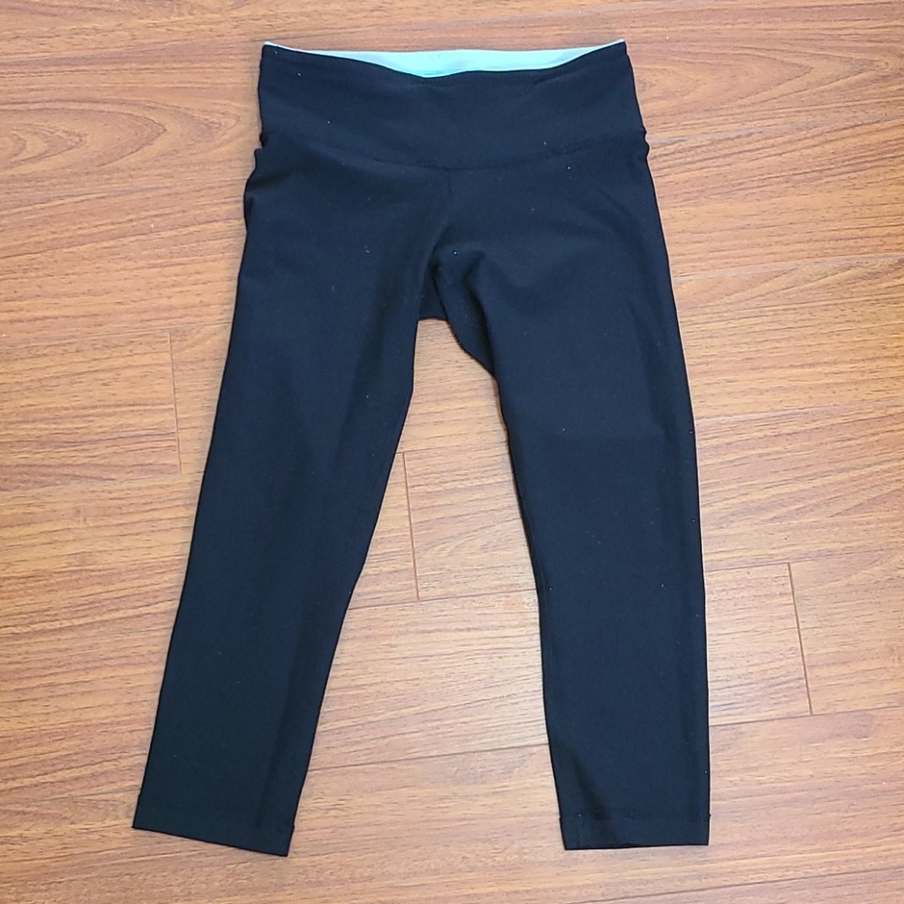 Lululemon Wunder Under Crop in Black/Teal Quilt - Picture 7 of 9